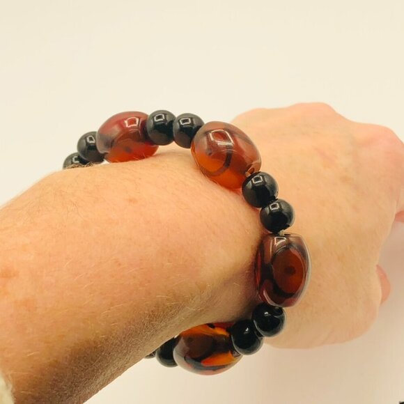 Glass Dzi Bead Stetch Bracelet - Picture 5 of 6